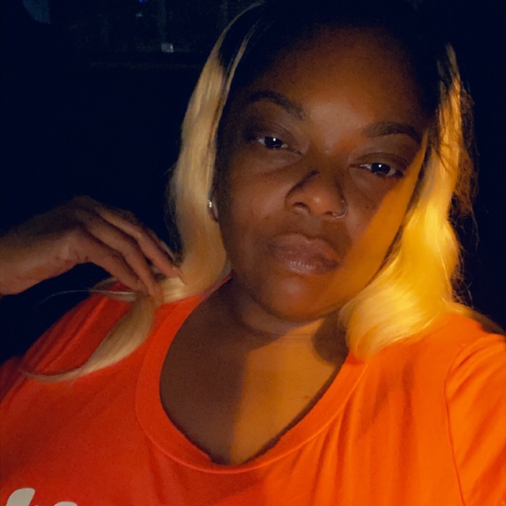 Meet your Posher, Latonya